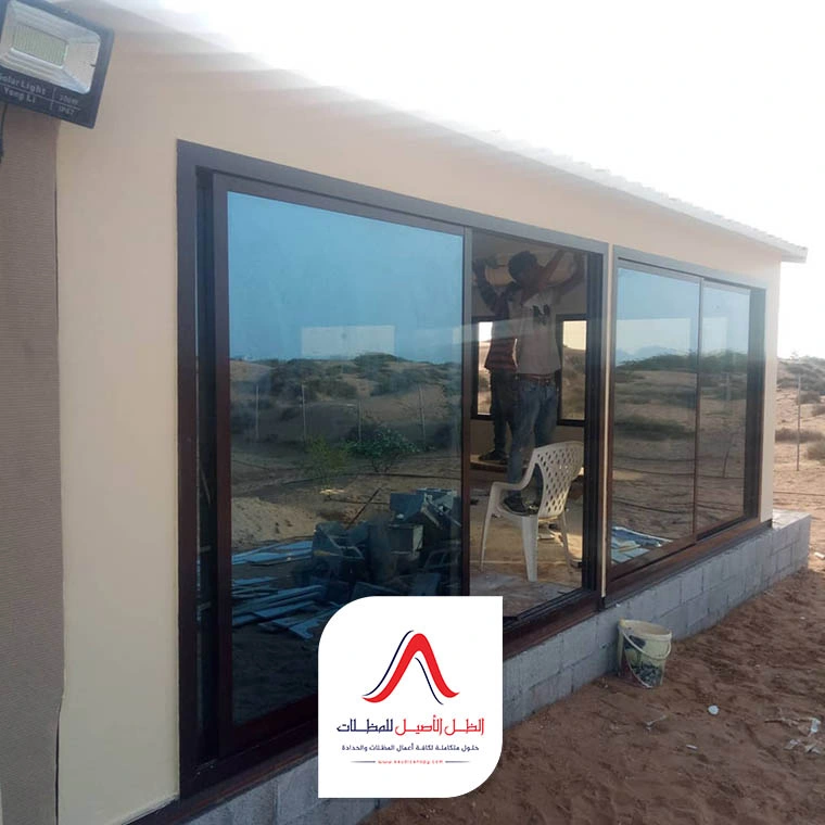 بناء غرفة زجاجية جدة